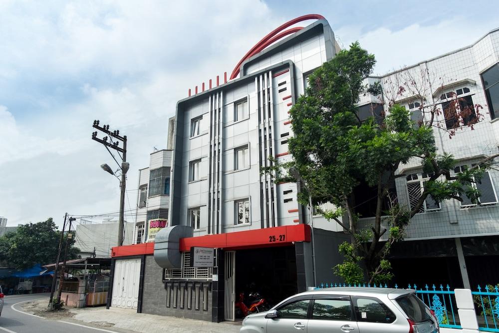 Oyo 279 Deli Homestay Medan Luaran gambar
