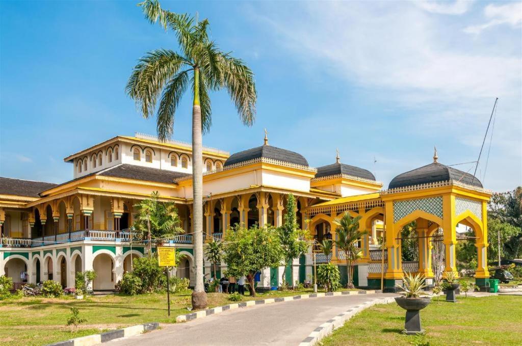 Oyo 279 Deli Homestay Medan Luaran gambar