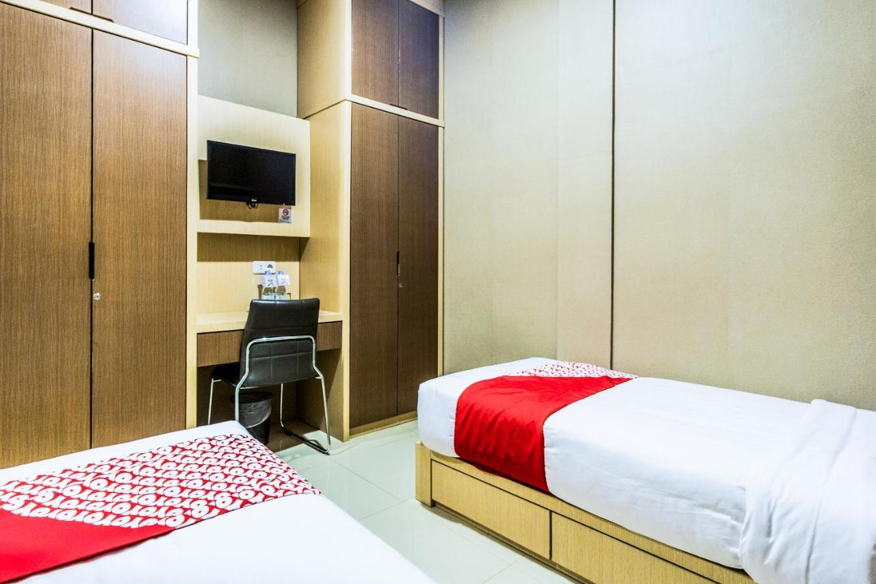 Oyo 279 Deli Homestay Medan Luaran gambar