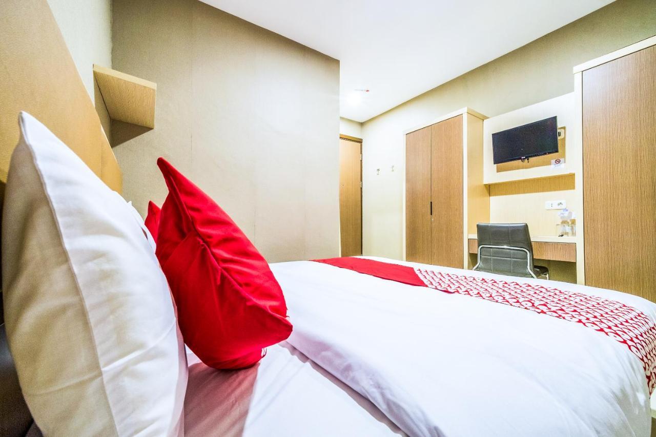 Oyo 279 Deli Homestay Medan Luaran gambar